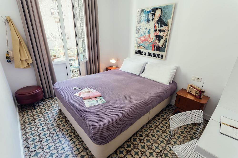 Numa Barcelona Roca Aparthotel Bagian luar foto