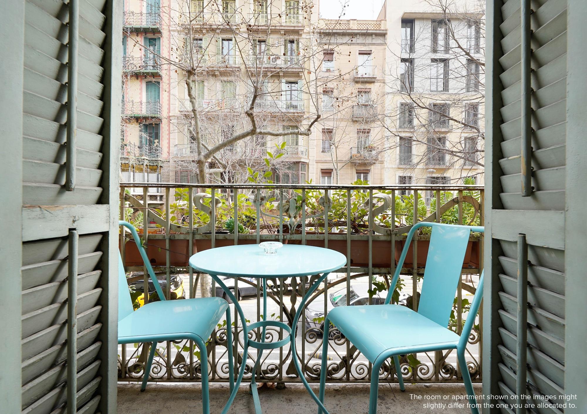 Numa Barcelona Roca Aparthotel Bagian luar foto