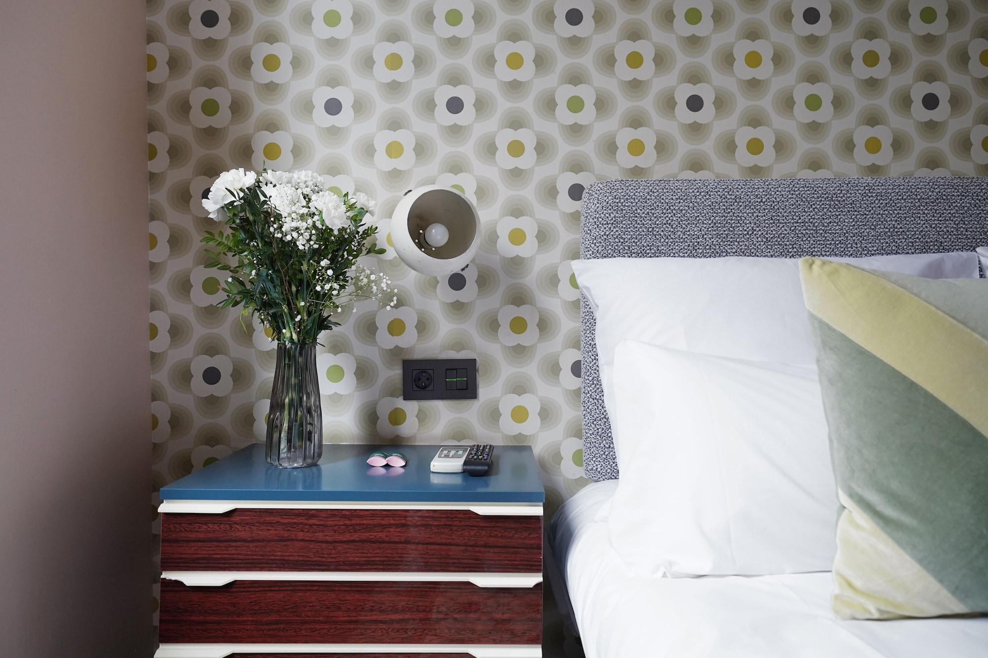 Numa Barcelona Roca Aparthotel Bagian luar foto