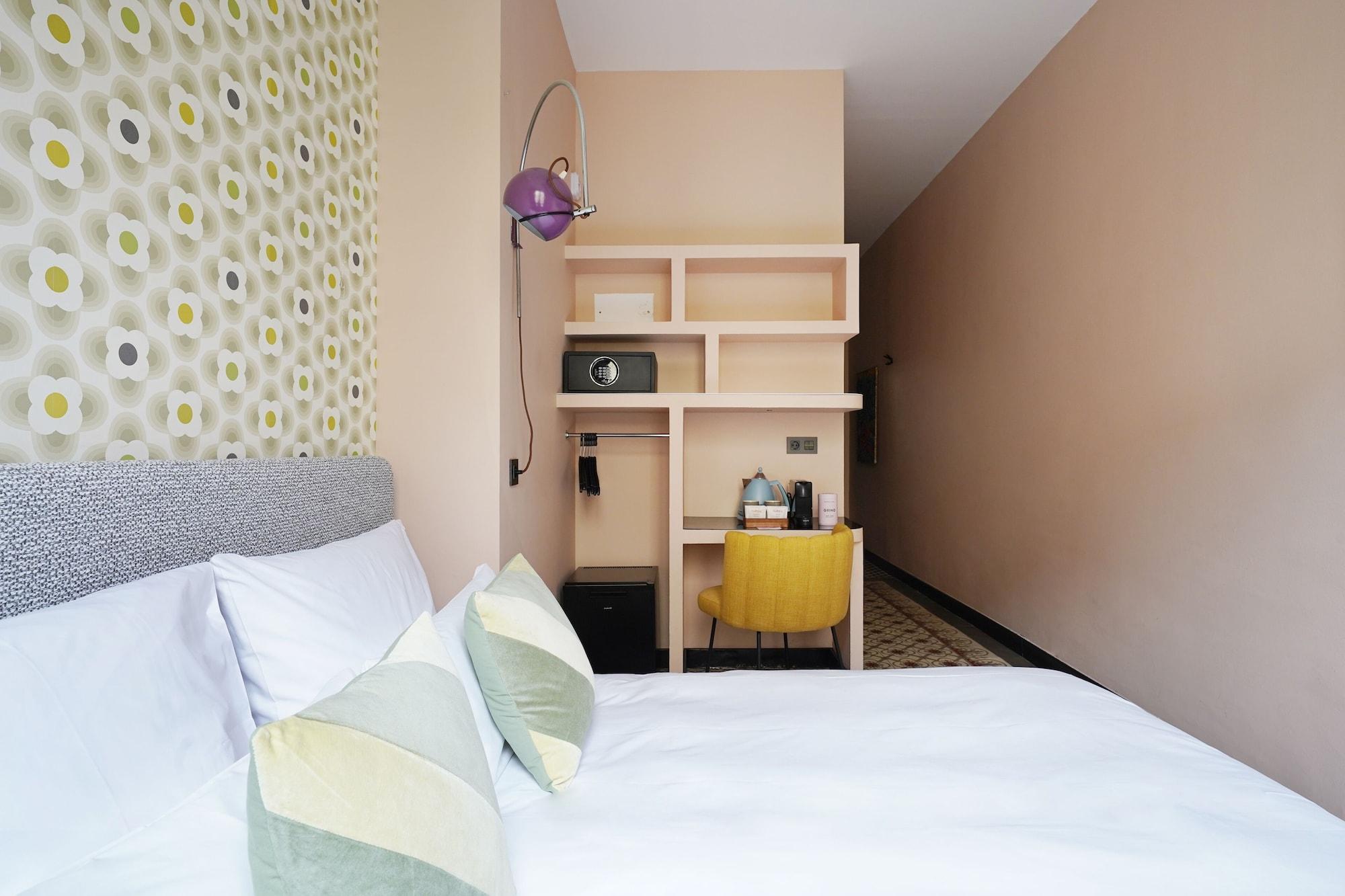 Numa Barcelona Roca Aparthotel Bagian luar foto