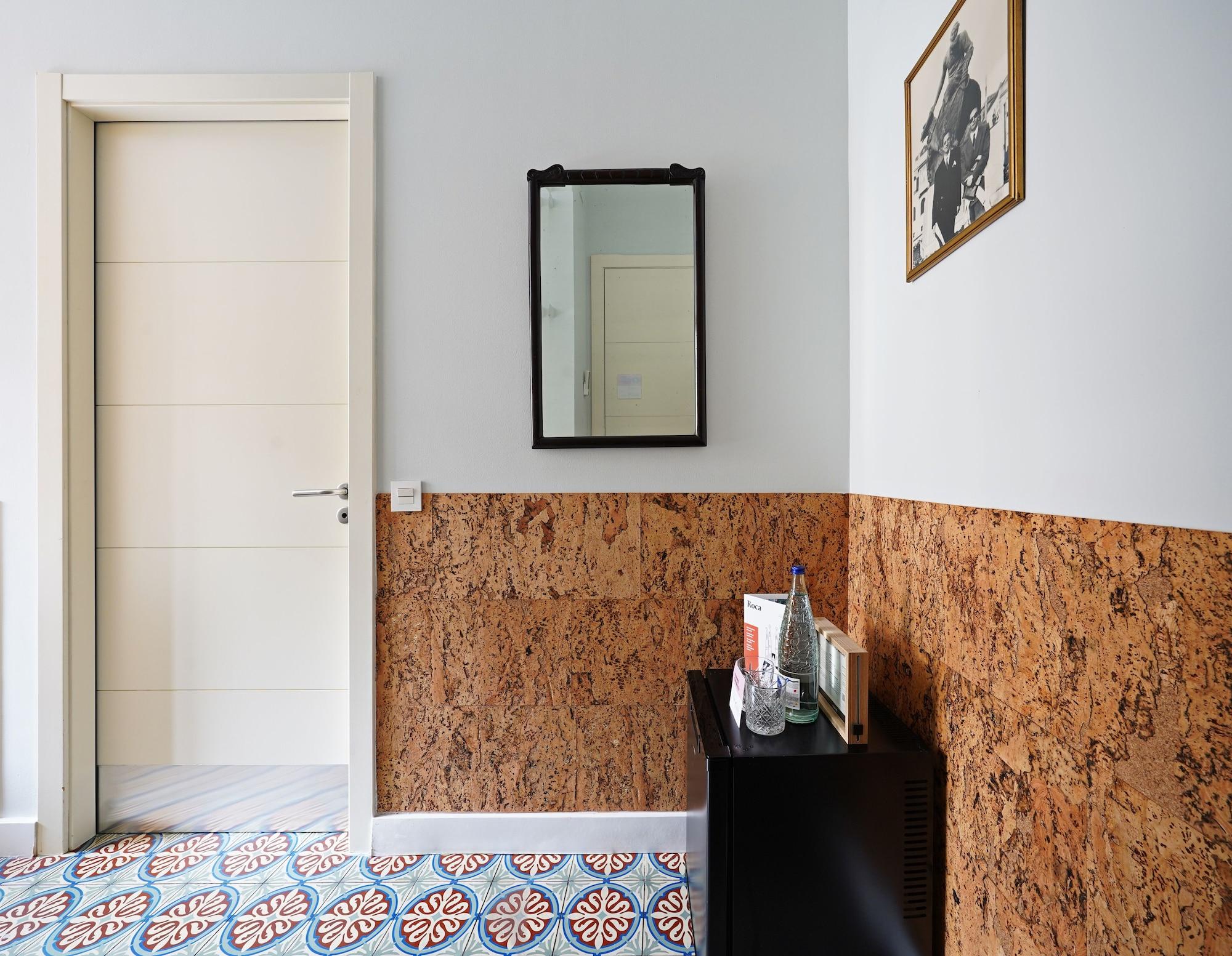 Numa Barcelona Roca Aparthotel Bagian luar foto