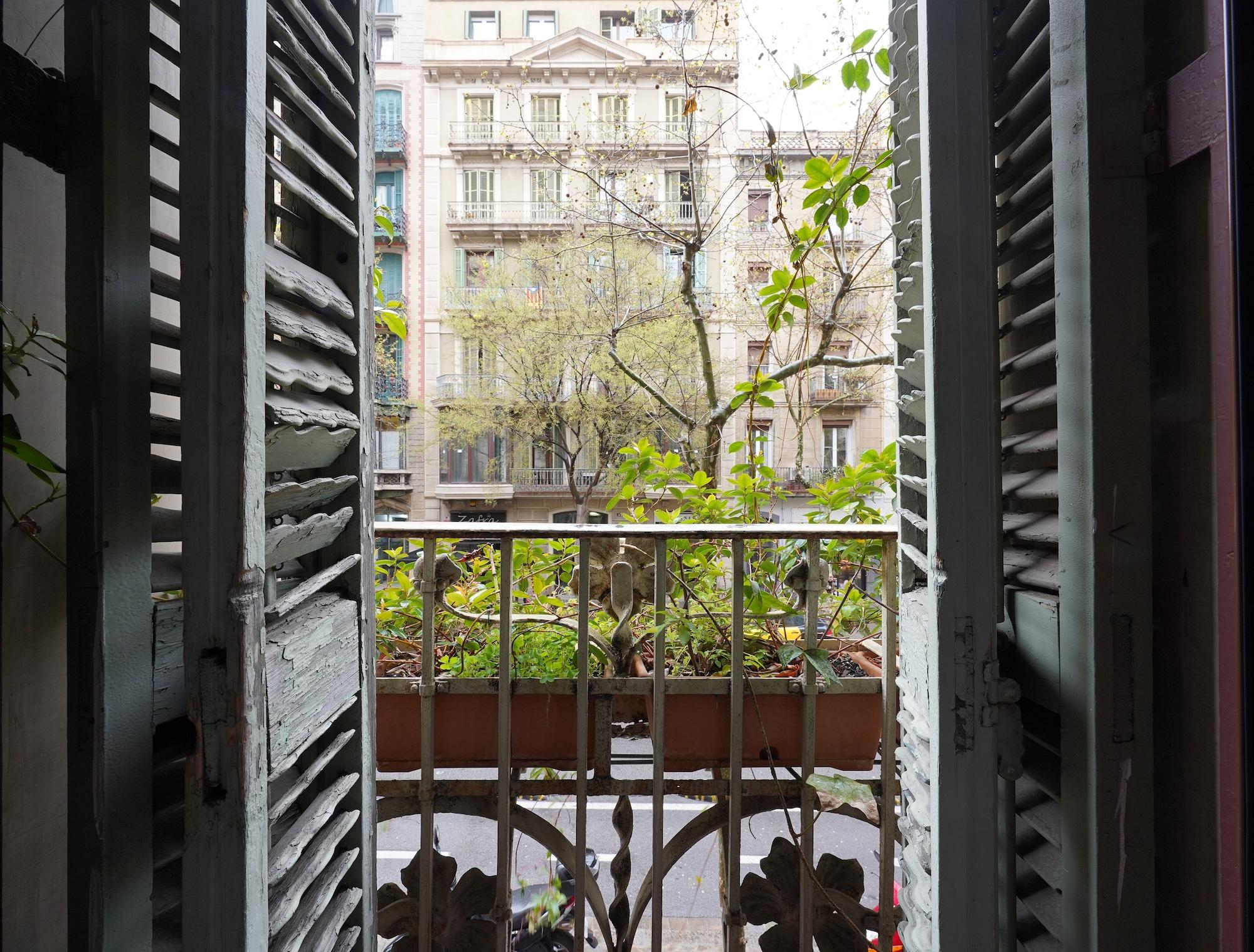 Numa Barcelona Roca Aparthotel Bagian luar foto