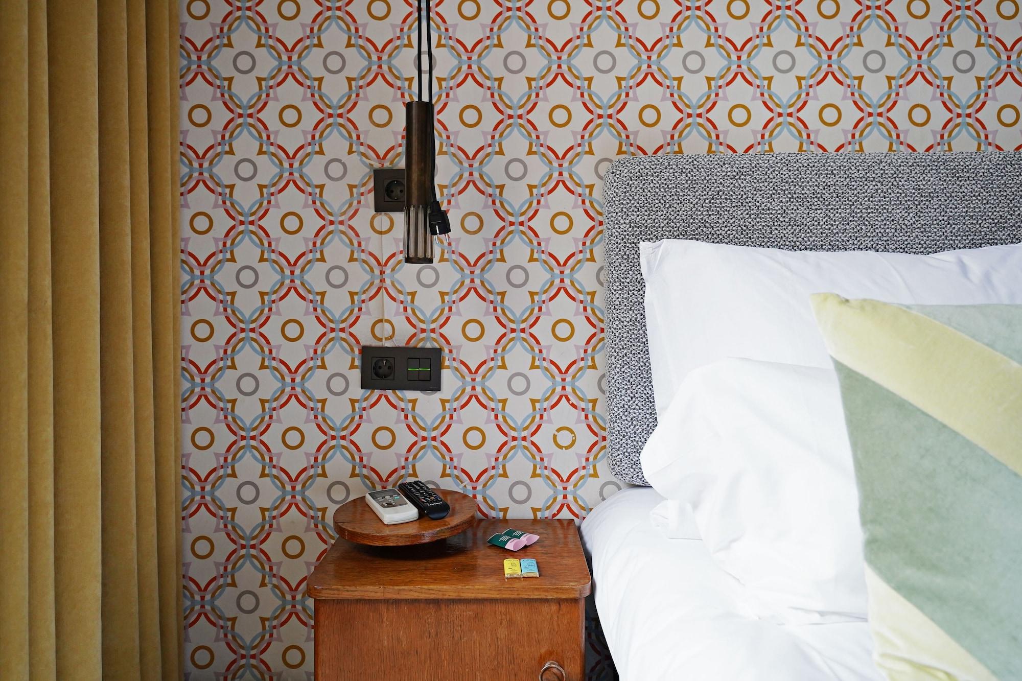 Numa Barcelona Roca Aparthotel Bagian luar foto