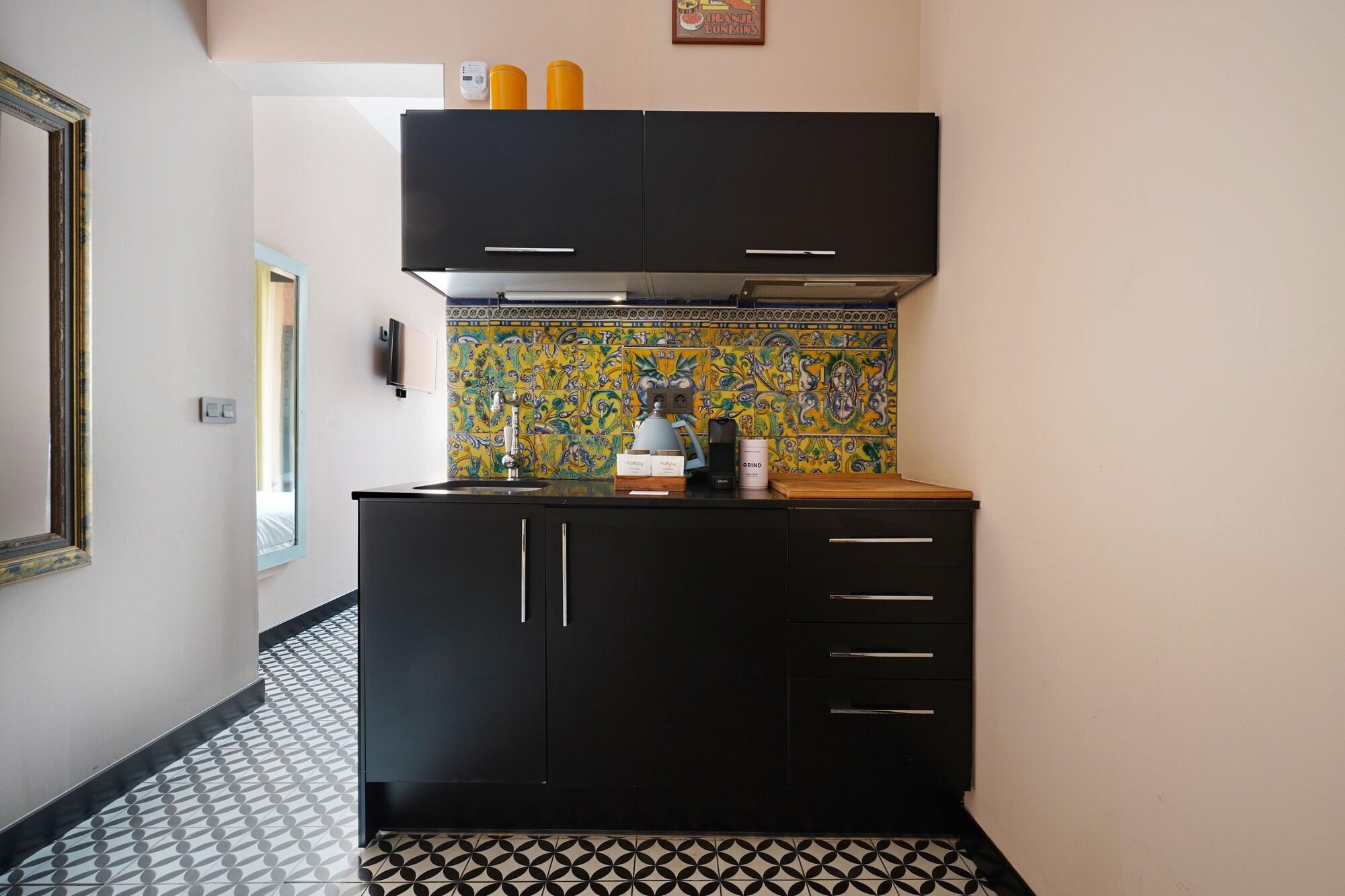 Numa Barcelona Roca Aparthotel Bagian luar foto